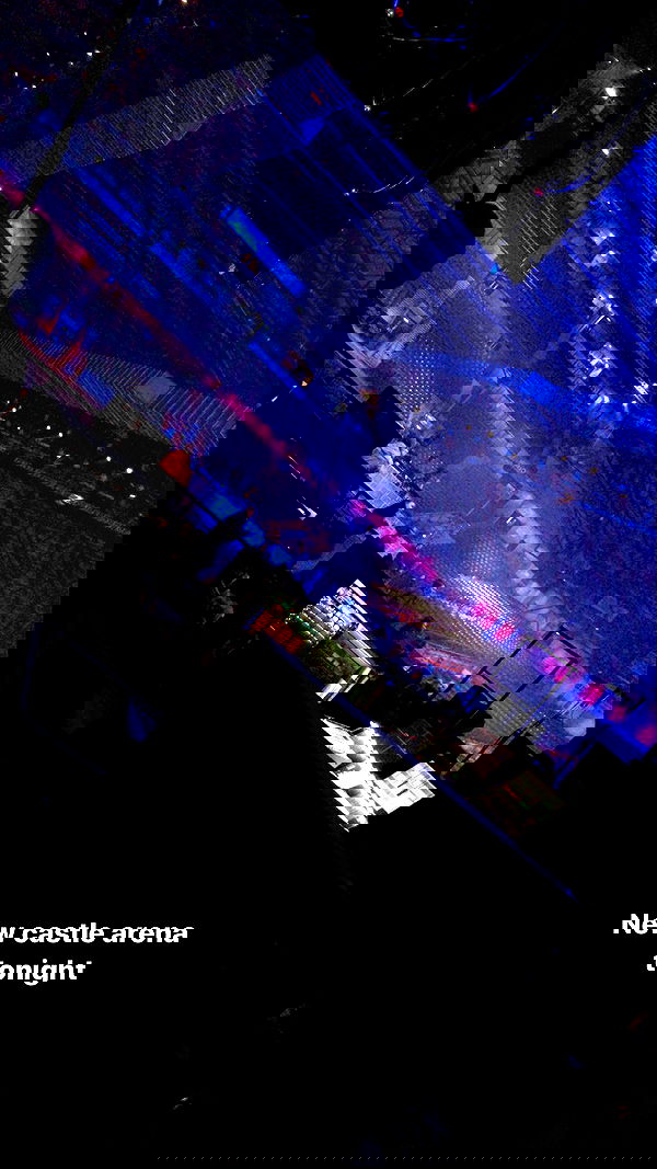 _femalien image ~ Altpins