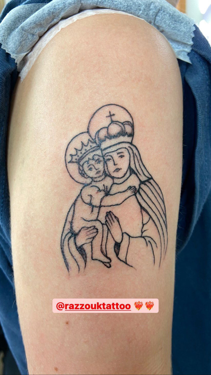 _femalien instagram image archive image