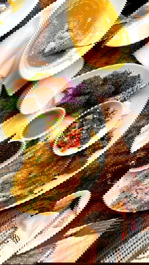 _femalien image ~ Altpins