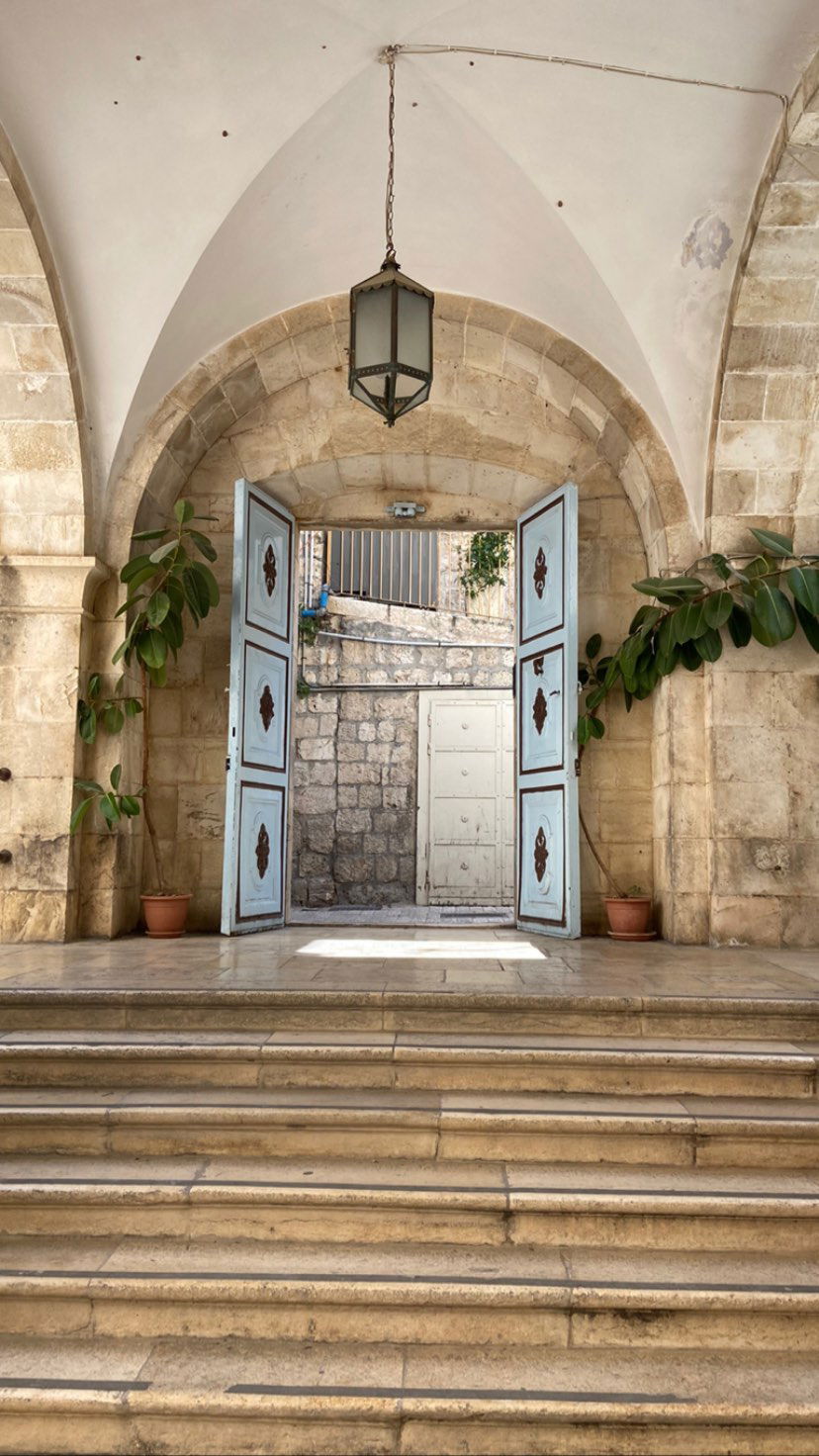 _femalien instagram image archive image