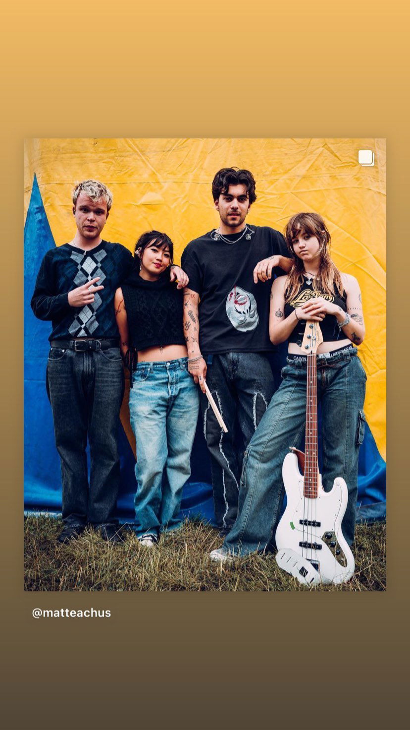 _femalien instagram image archive image