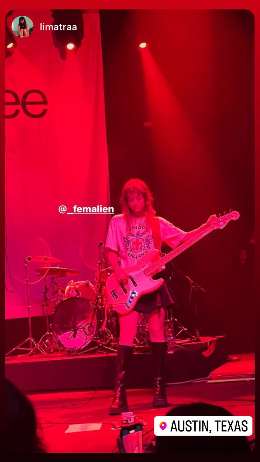 _femalien instagram image archive image