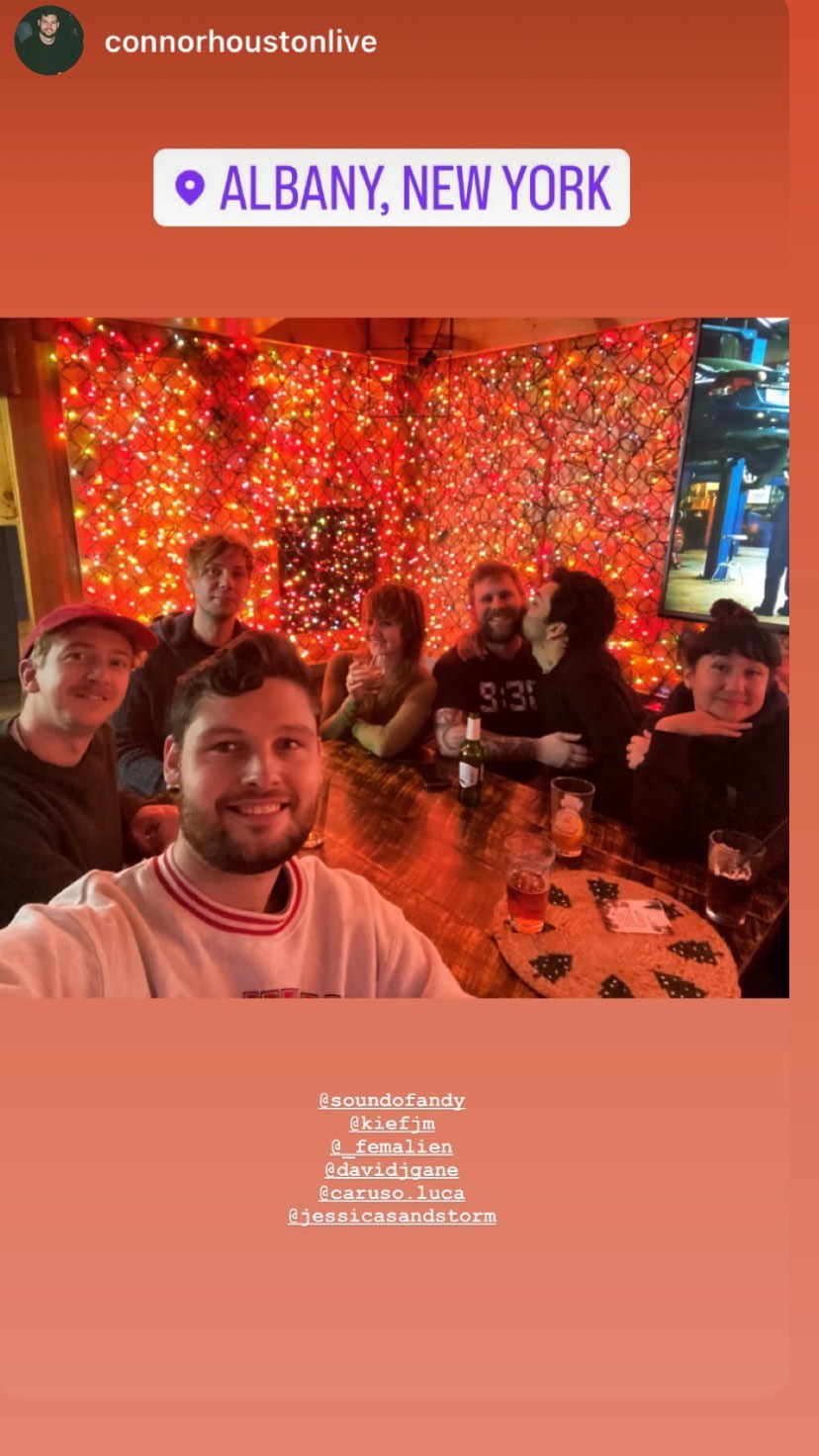 _femalien instagram image archive image