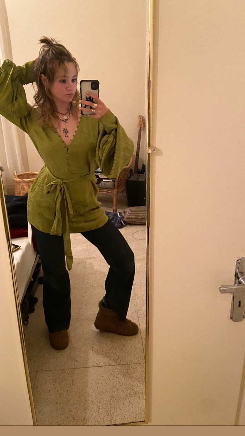 _femalien instagram image archive image