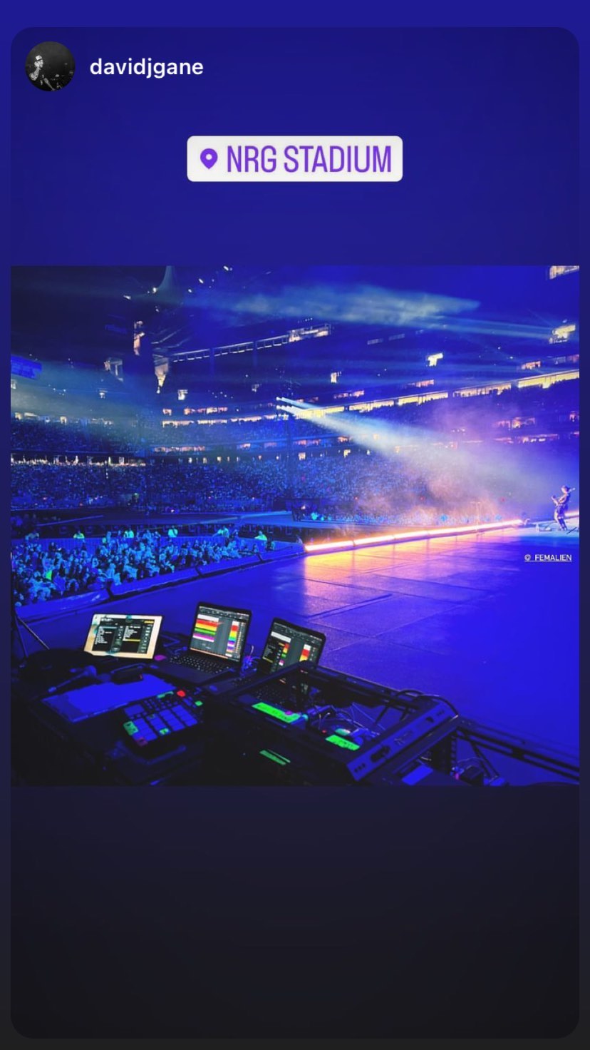 _femalien instagram image archive image