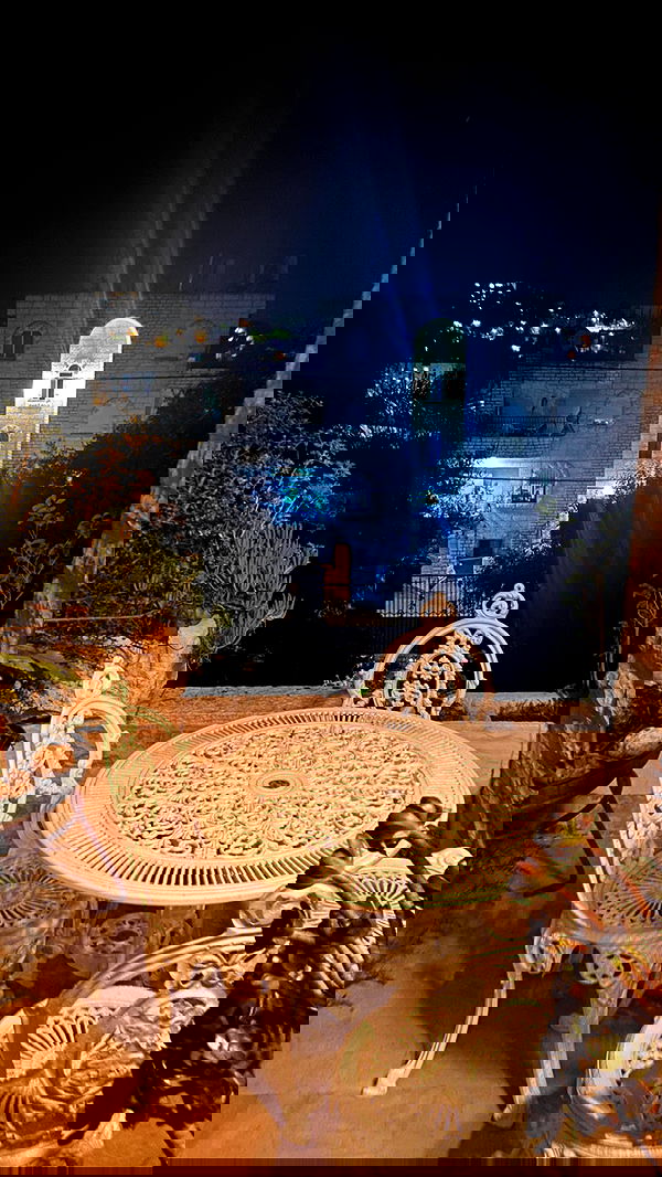 _femalien image ~ Altpins