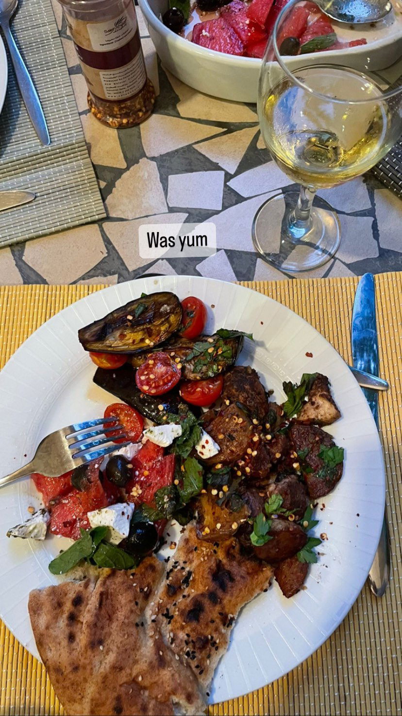 _femalien instagram image archive image