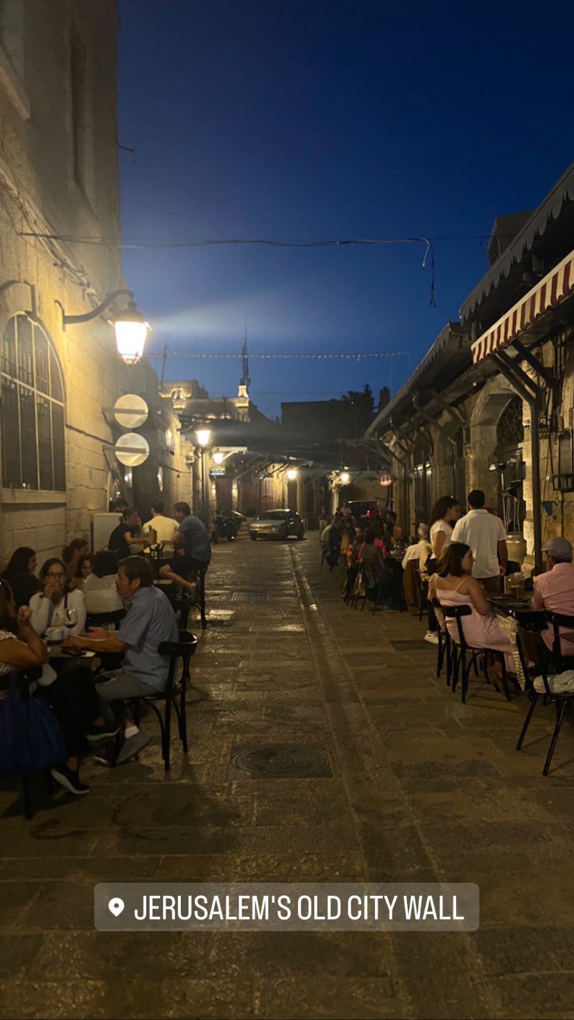 _femalien instagram image archive image