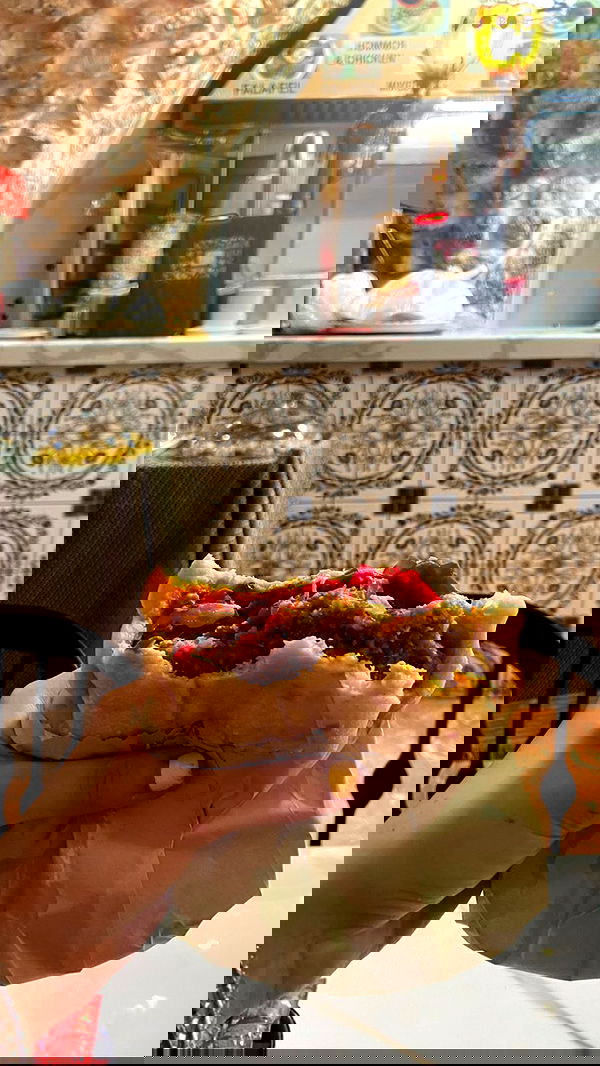 _femalien image ~ Altpins