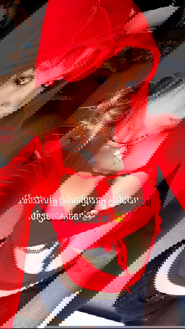 _femalien image ~ Altpins