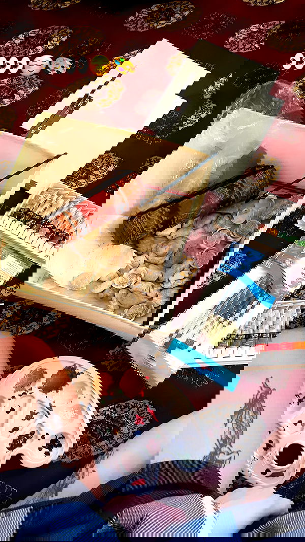 _femalien image ~ Altpins