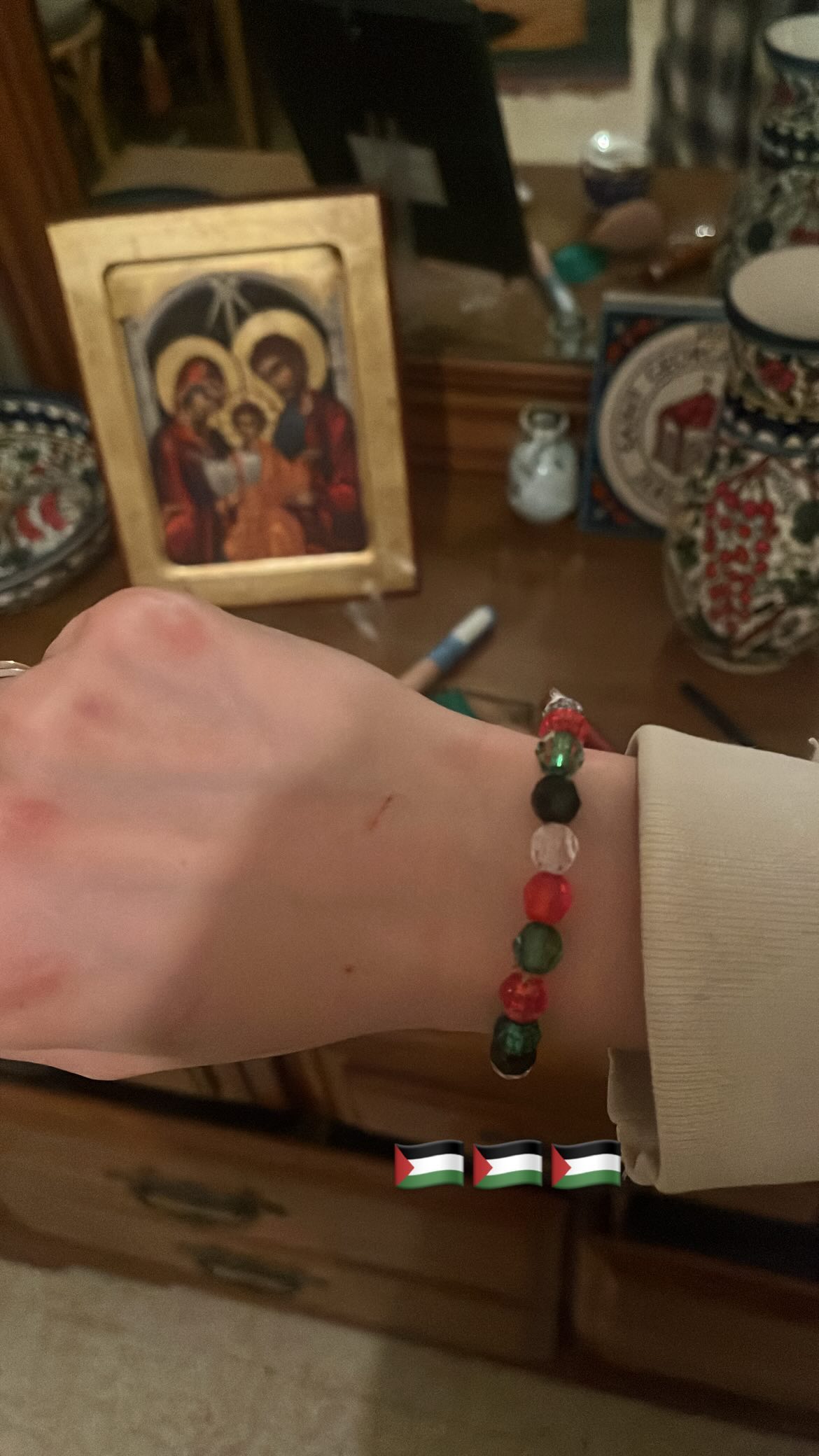 _femalien instagram image archive image