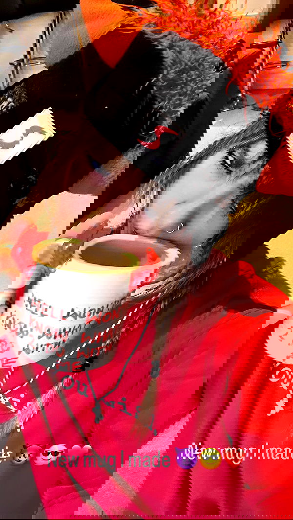 _femalien image ~ Altpins