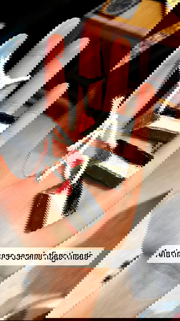 _femalien image ~ Altpins