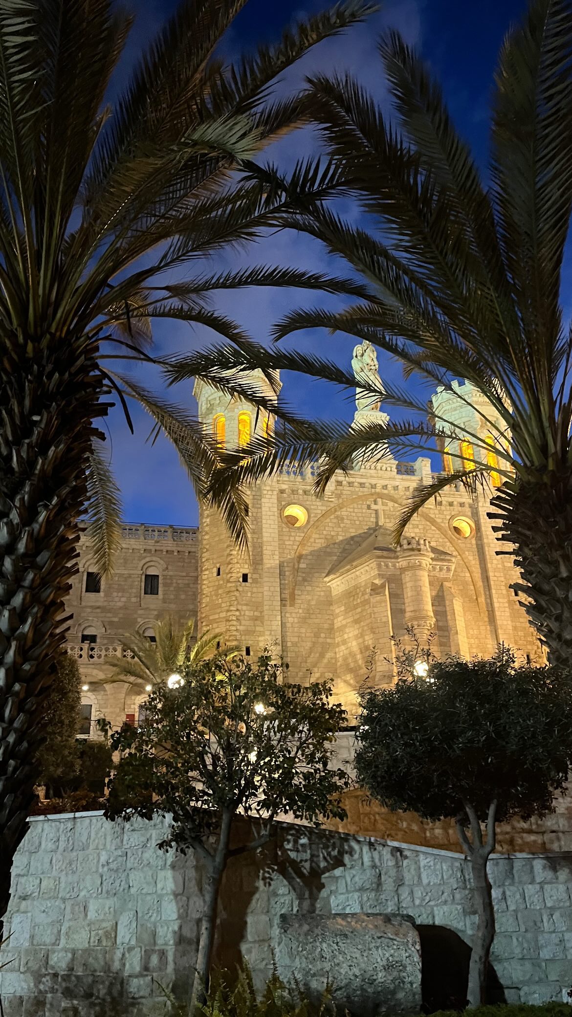 _femalien instagram image archive image