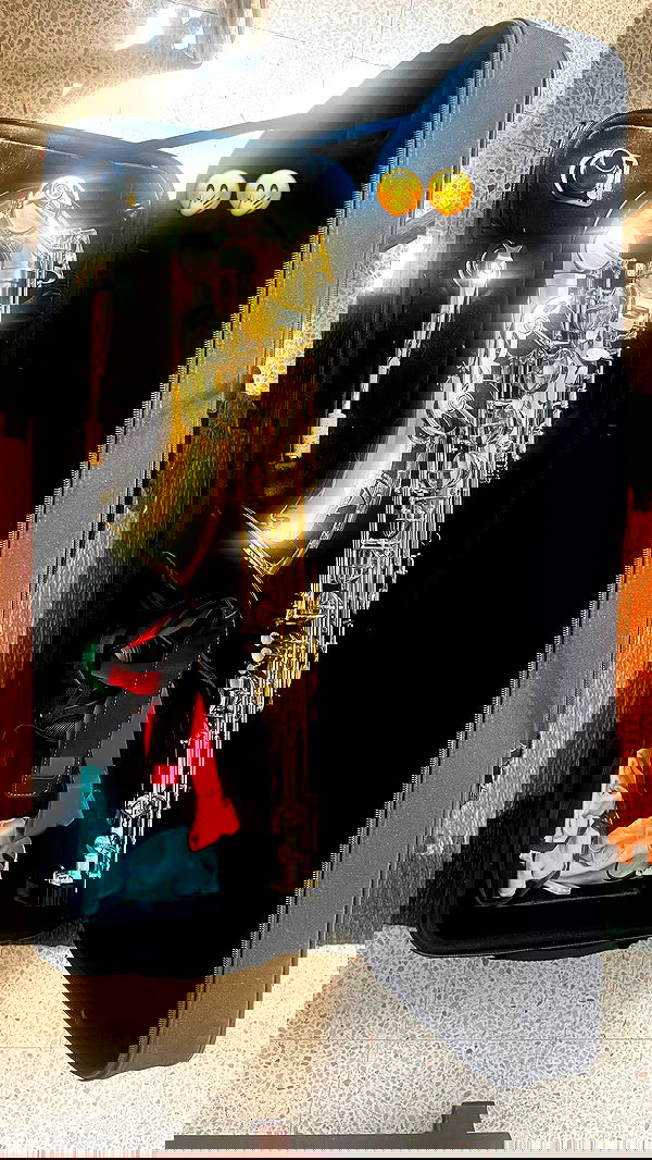 _femalien image ~ Altpins