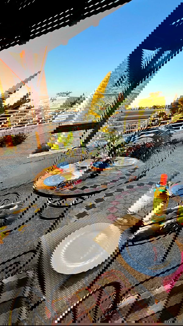 _femalien image ~ Altpins