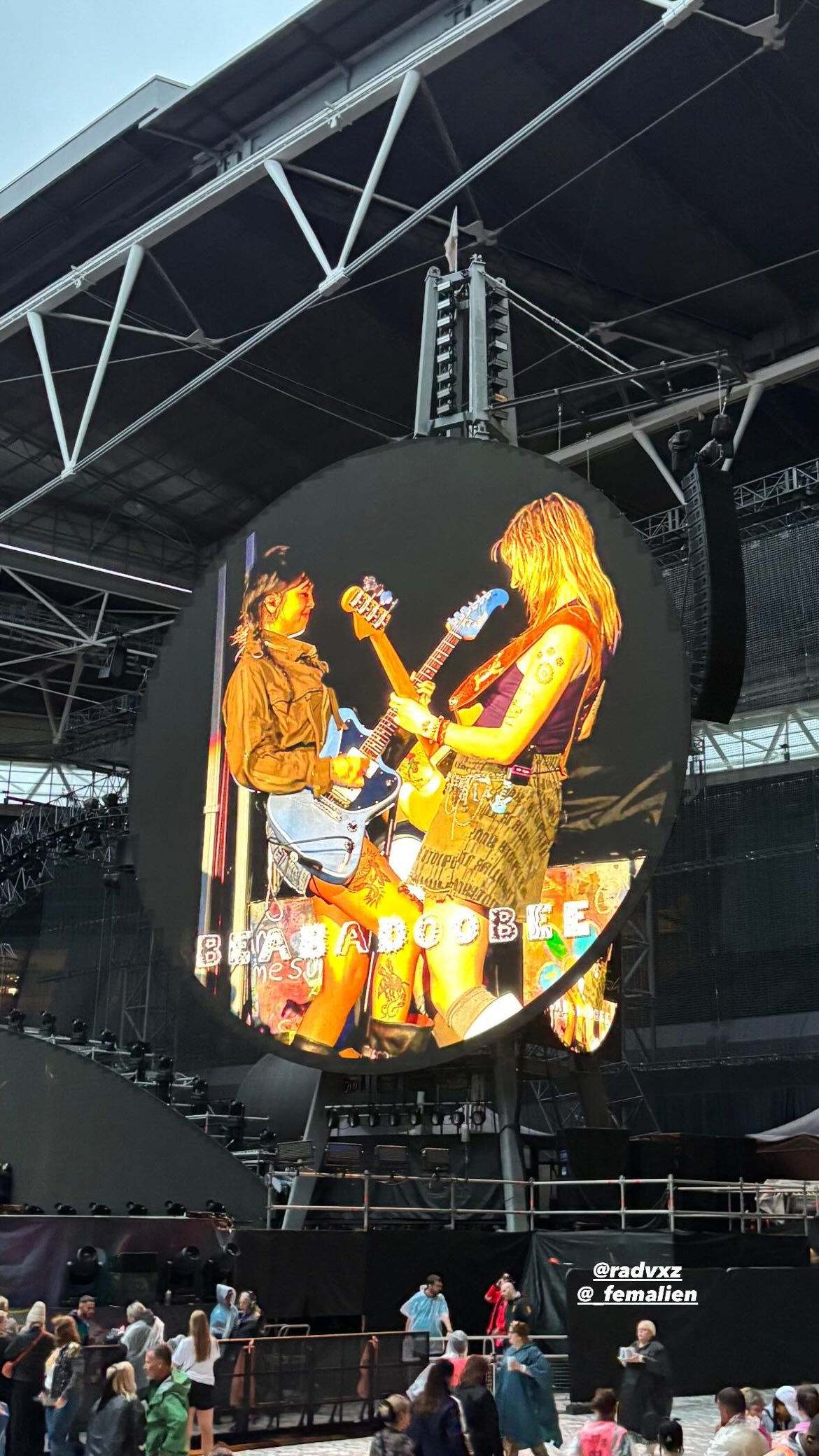 _femalien instagram image archive image