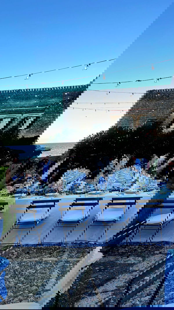 _femalien image ~ Altpins