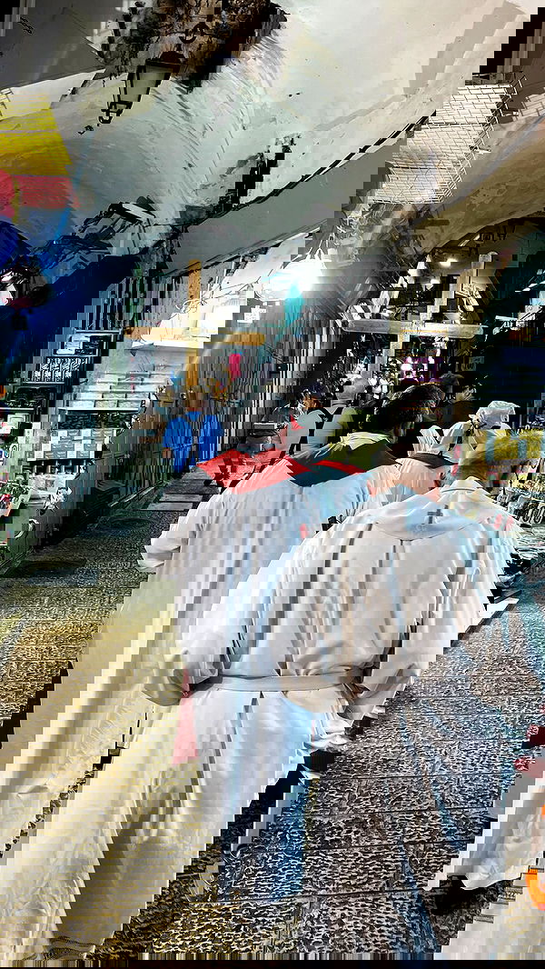 _femalien image ~ Altpins