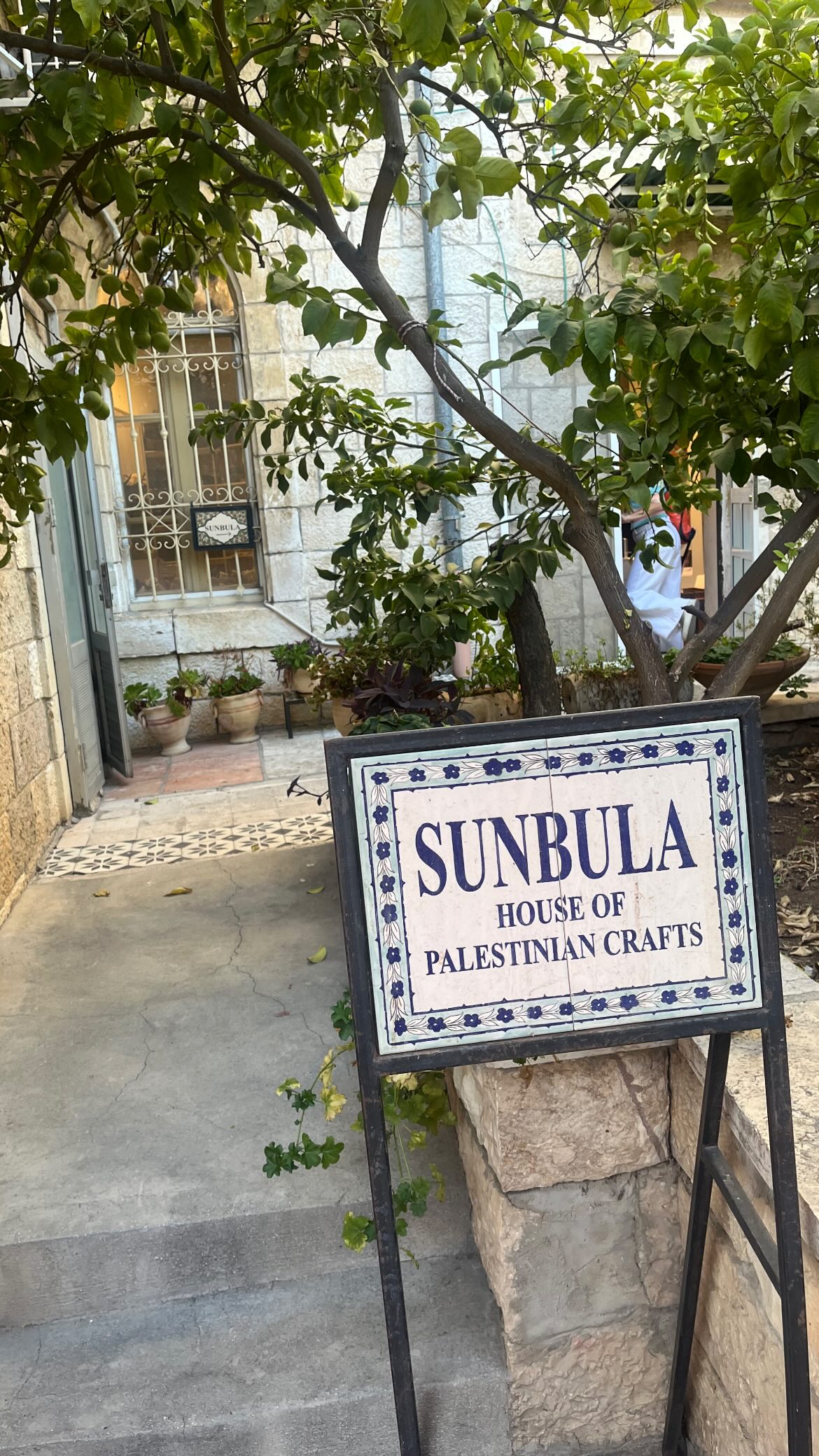 _femalien instagram image archive image