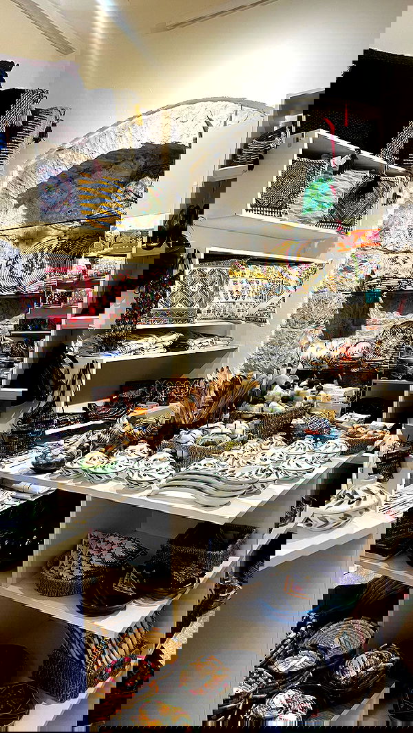 _femalien image ~ Altpins