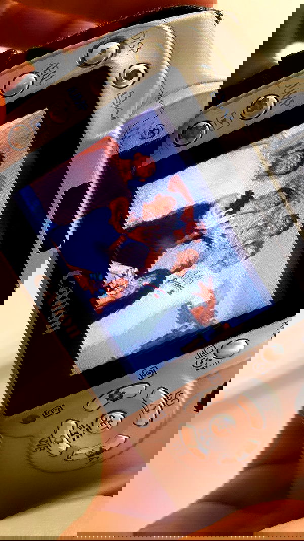 _hilaluu image ~ Altpins