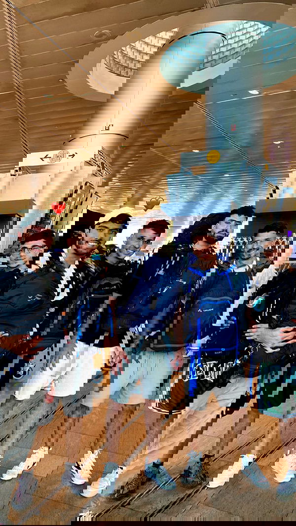 _hilaluu image ~ Altpins