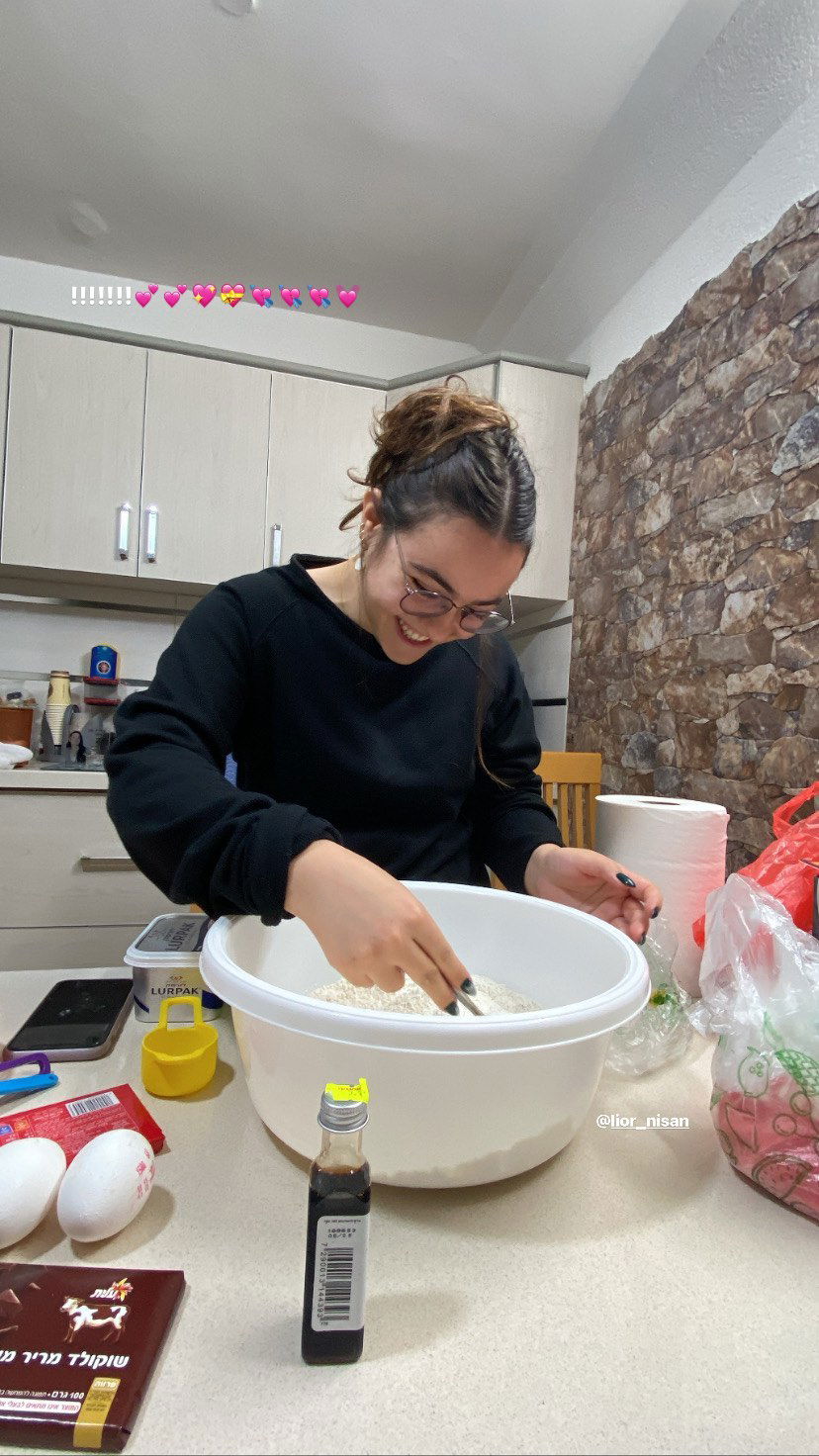 _hilaluu instagram image archive image