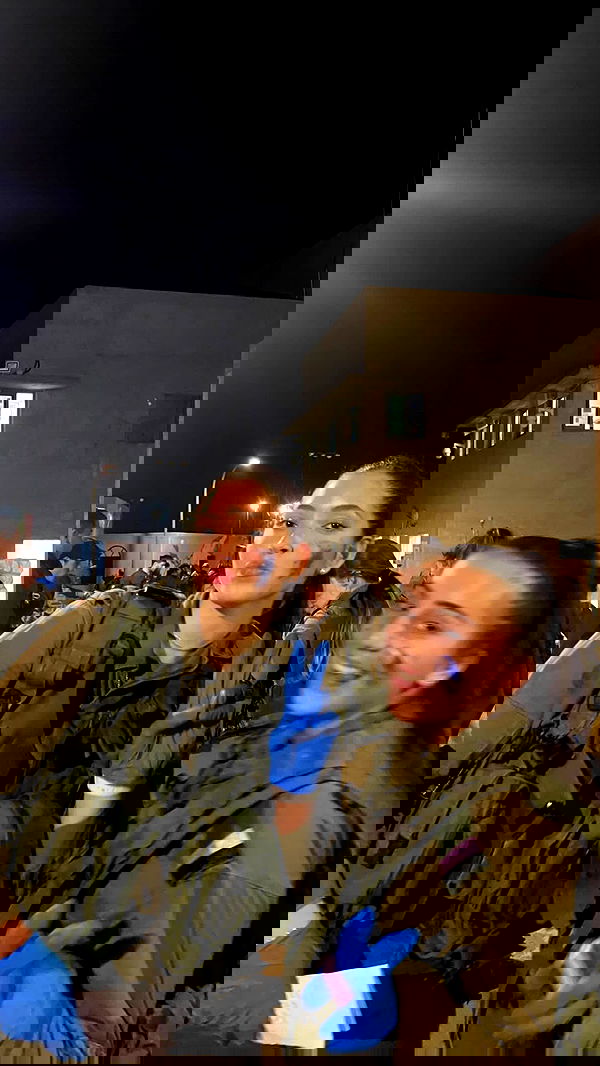 _hilaluu image ~ Altpins