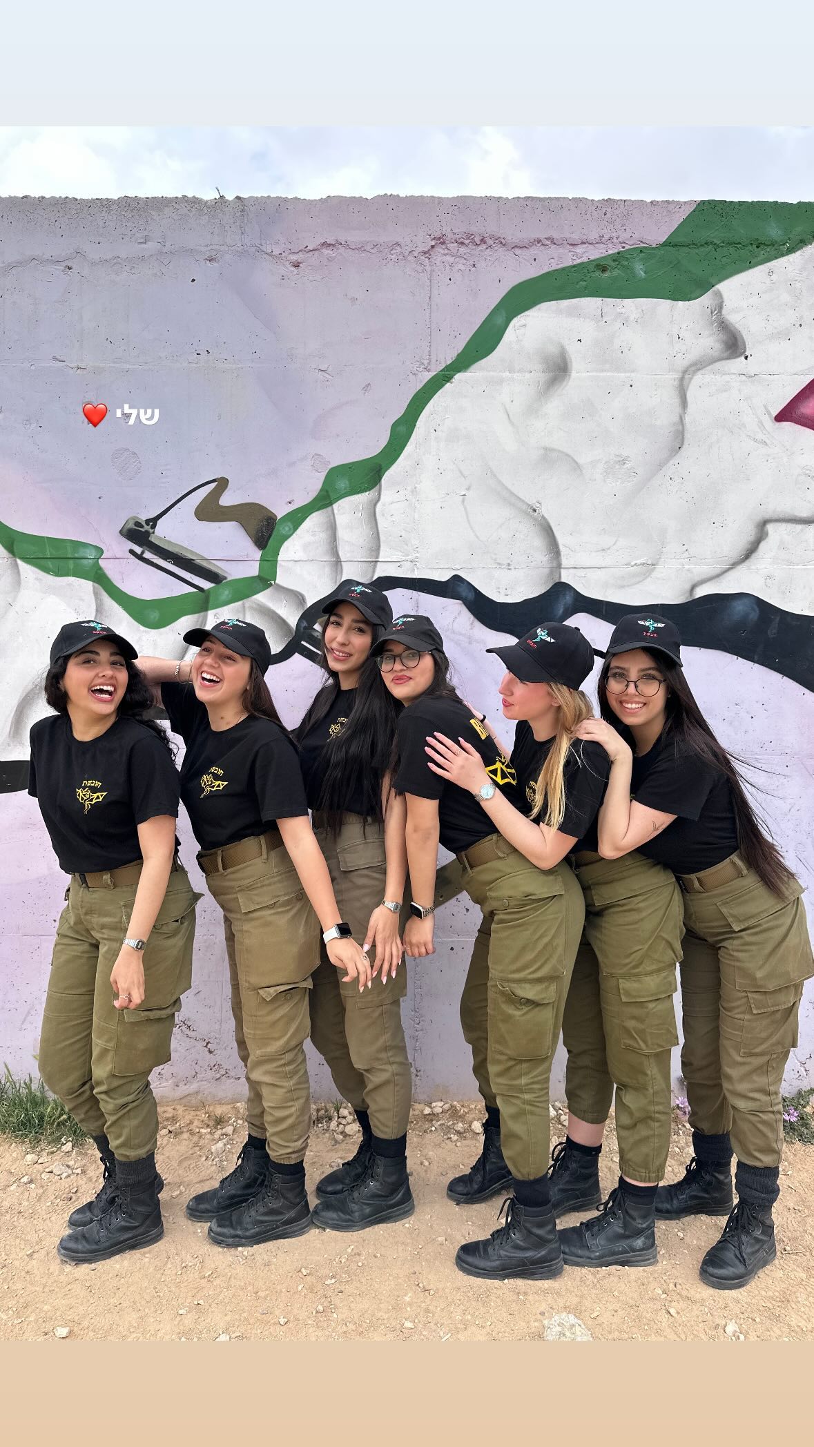 _hilaluu instagram image archive image