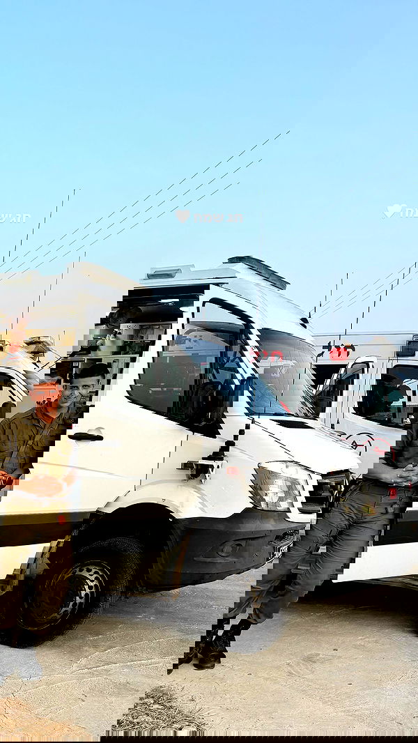 _hilaluu image ~ Altpins