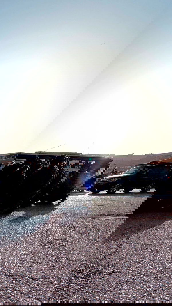 _hilaluu image ~ Altpins