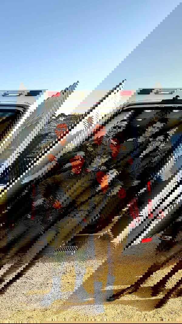 _hilaluu image ~ Altpins