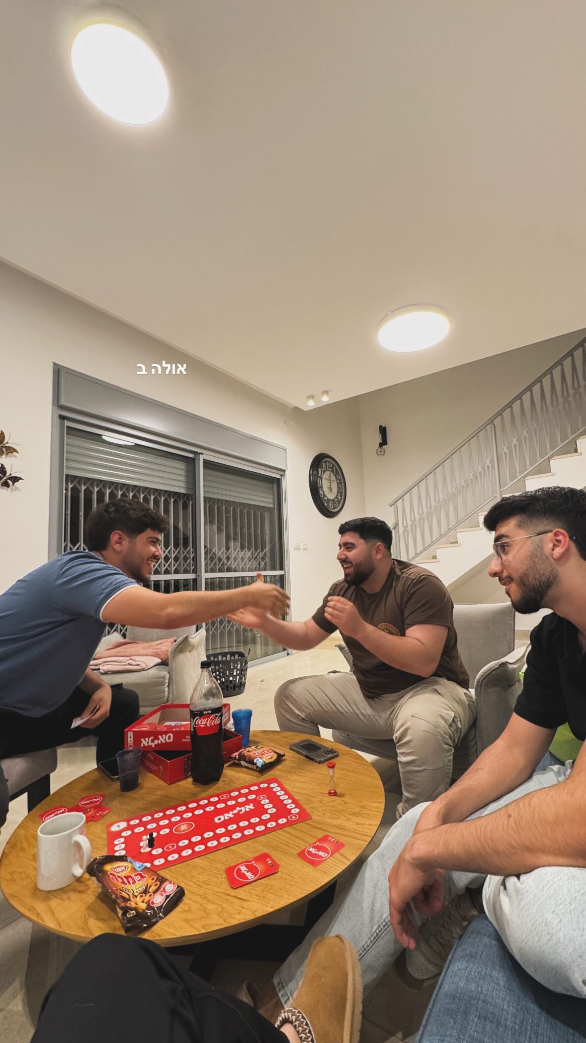 _hilaluu instagram image archive image