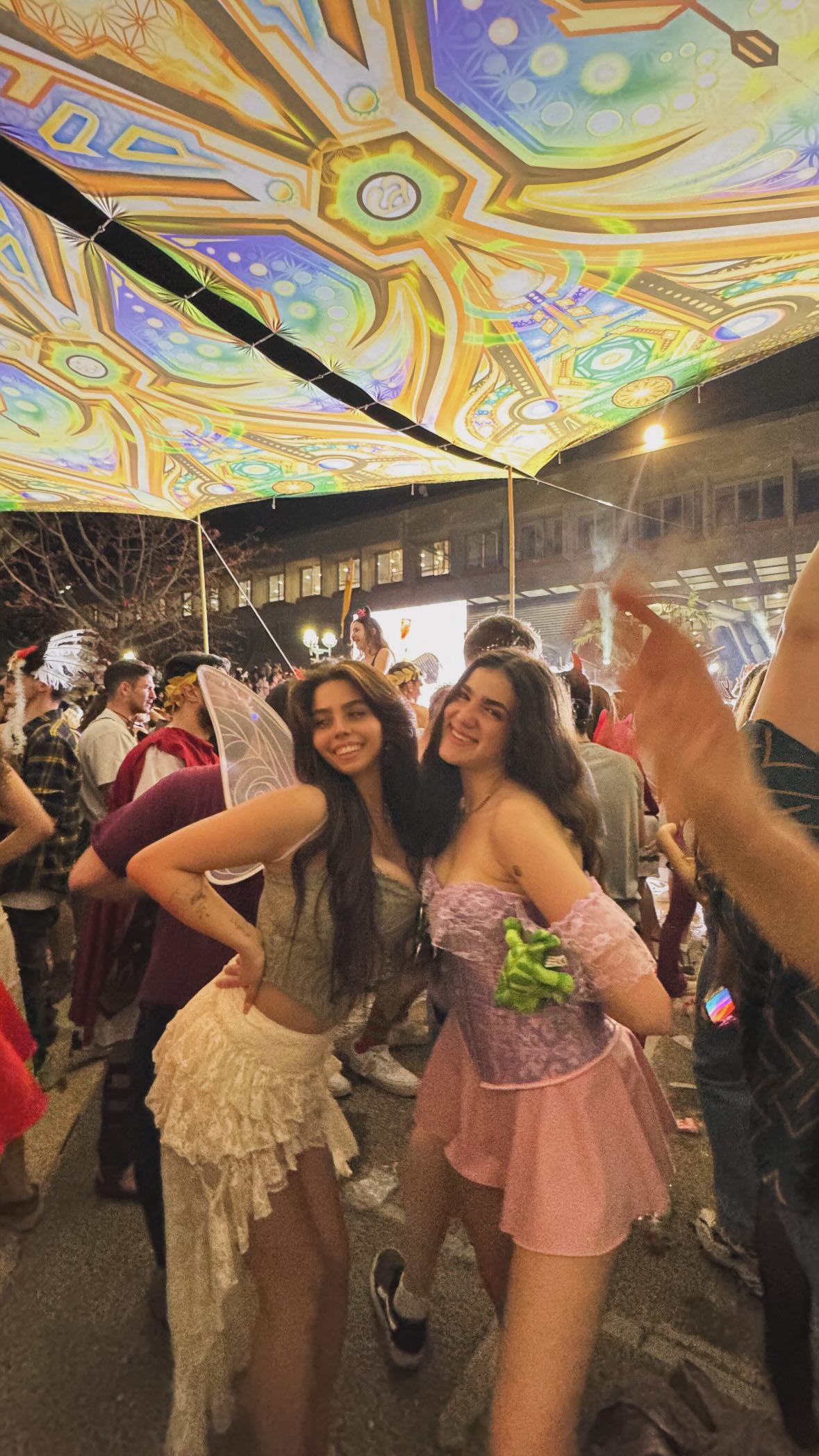 _hilaluu instagram image archive image