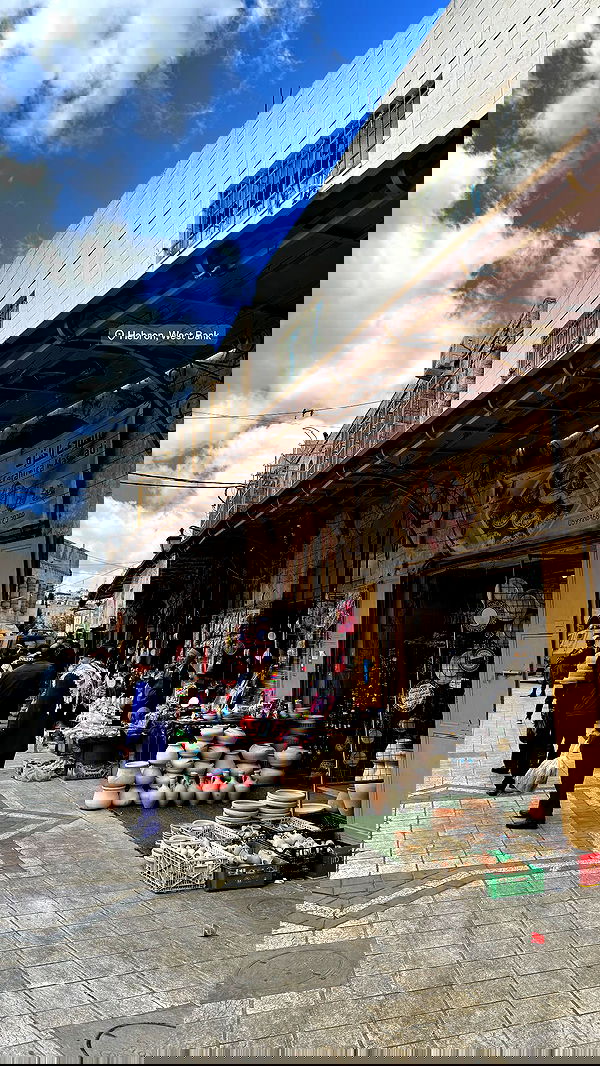 _hilaluu image ~ Altpins