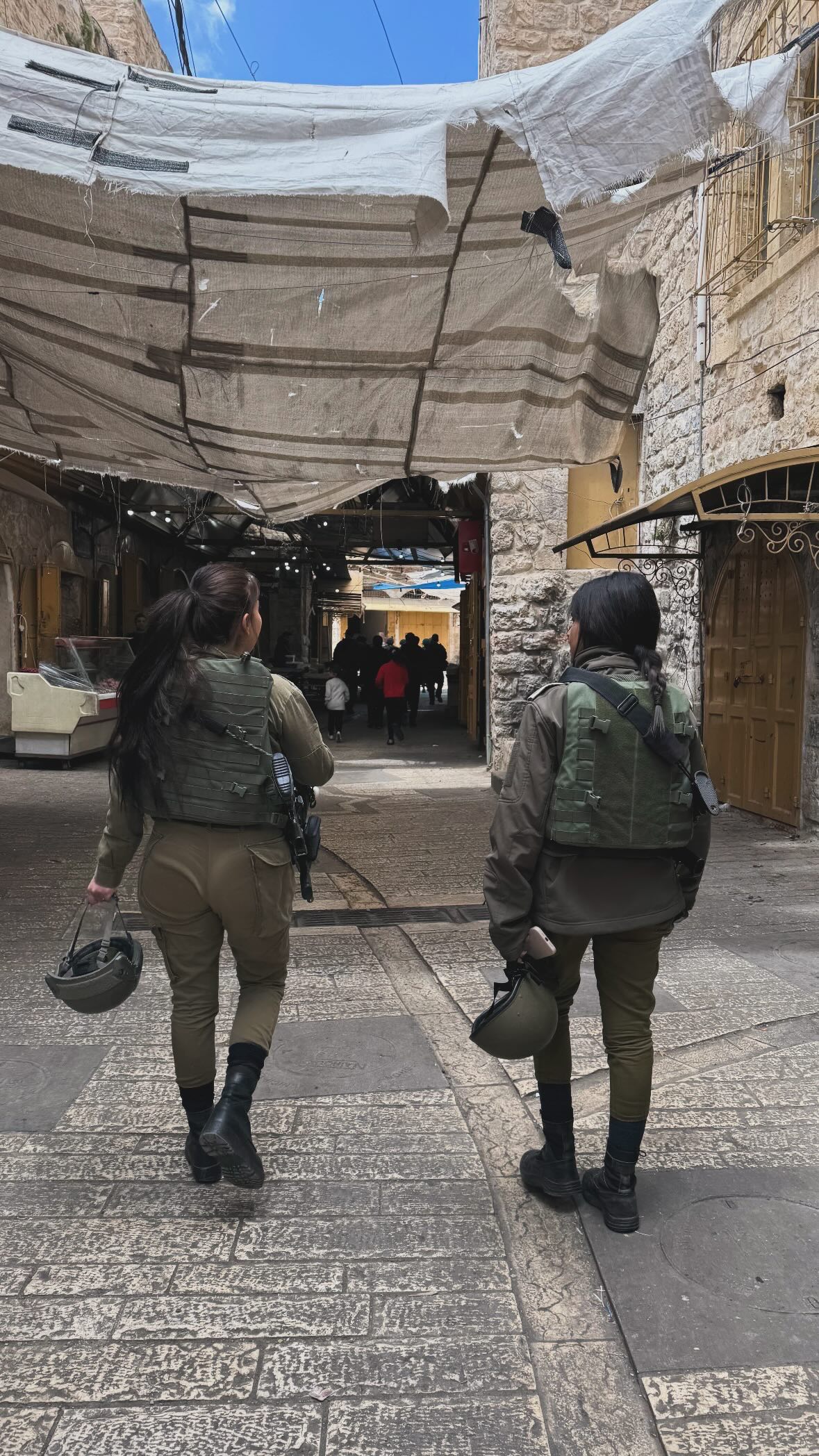 _hilaluu instagram image archive image