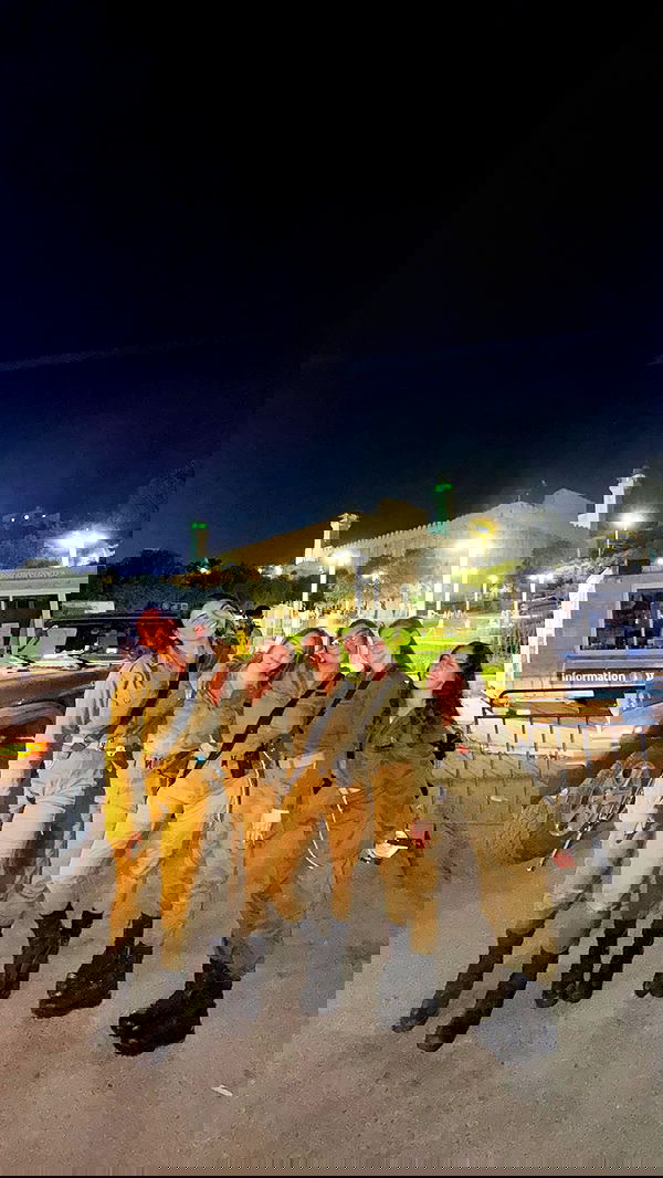 _hilaluu image ~ Altpins