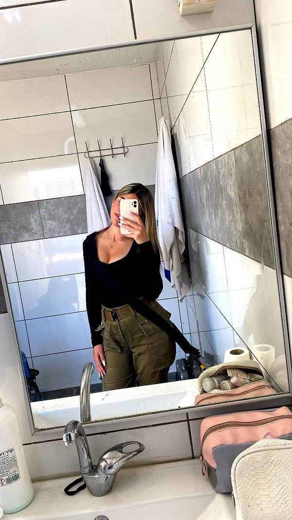 adel_oz2 instagram image archive image