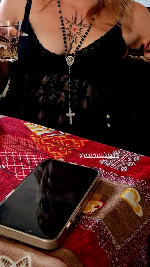 aekamee aekamee archive image