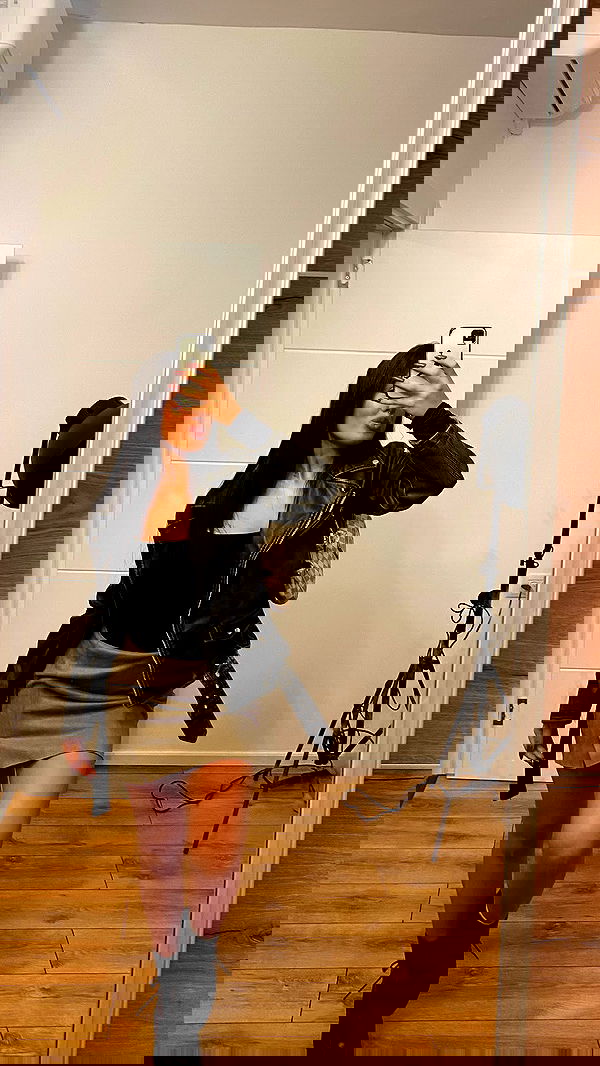 agambuzaglo122 image ~ Altpins