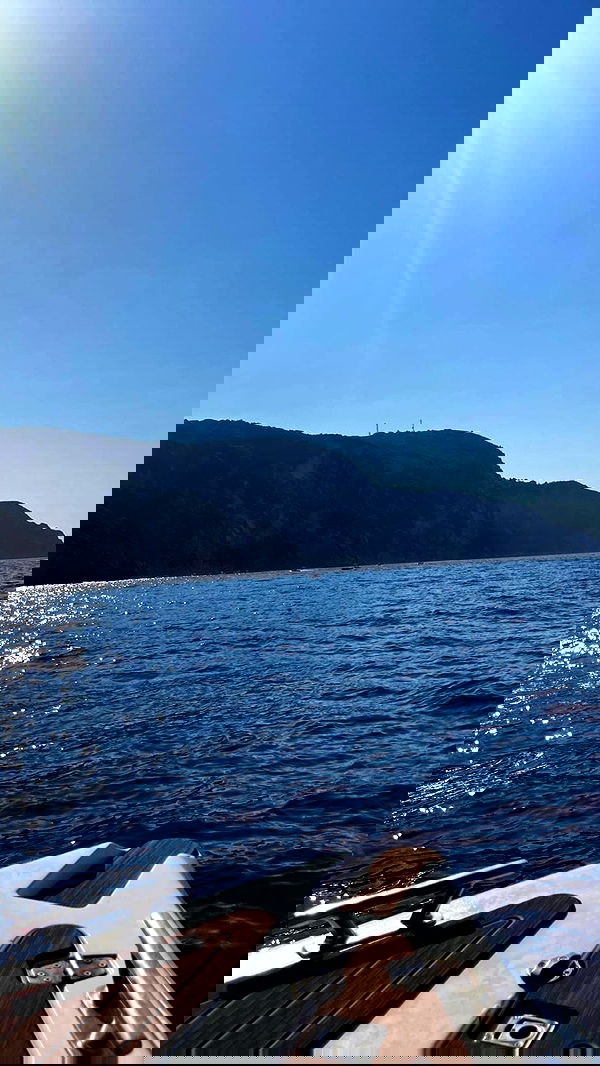 agambuzaglo122 image ~ Altpins