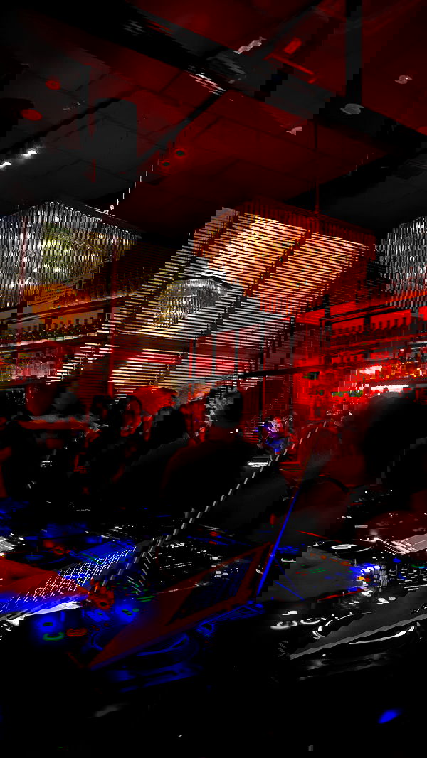 agambuzaglo122 image ~ Altpins