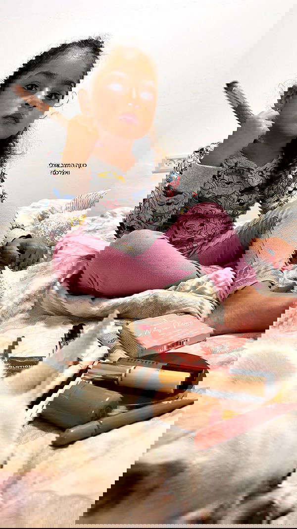 agambuzaglo122 image ~ Altpins