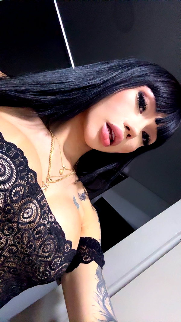 aleja_he777 instagram image archive image
