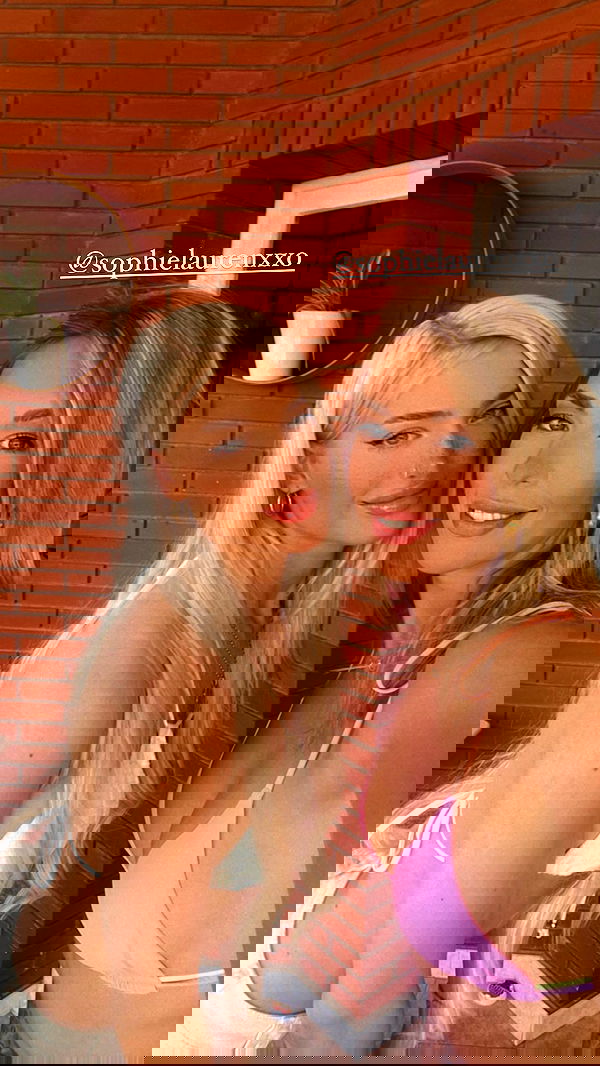 alexandramarianna alexandramarianna archive image