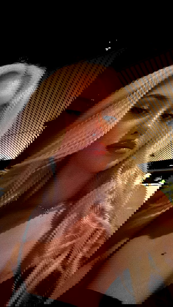 alexandramarianna alexandramarianna archive image