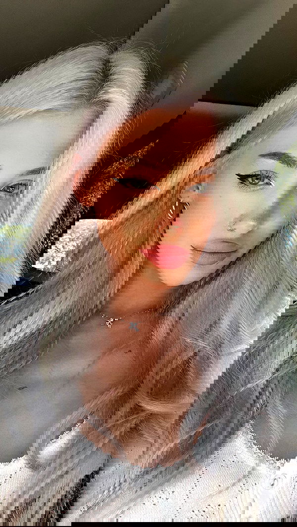 alexandramarianna alexandramarianna archive image