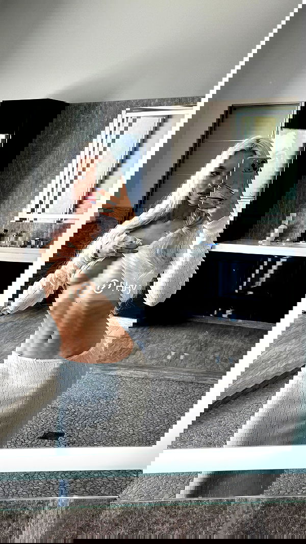 alexandramarianna alexandramarianna archive image